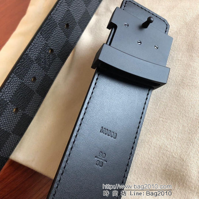 路易威登LV 原單品質 經典黑棋盤格 百搭款男士皮帶 M9808  xfp1395
